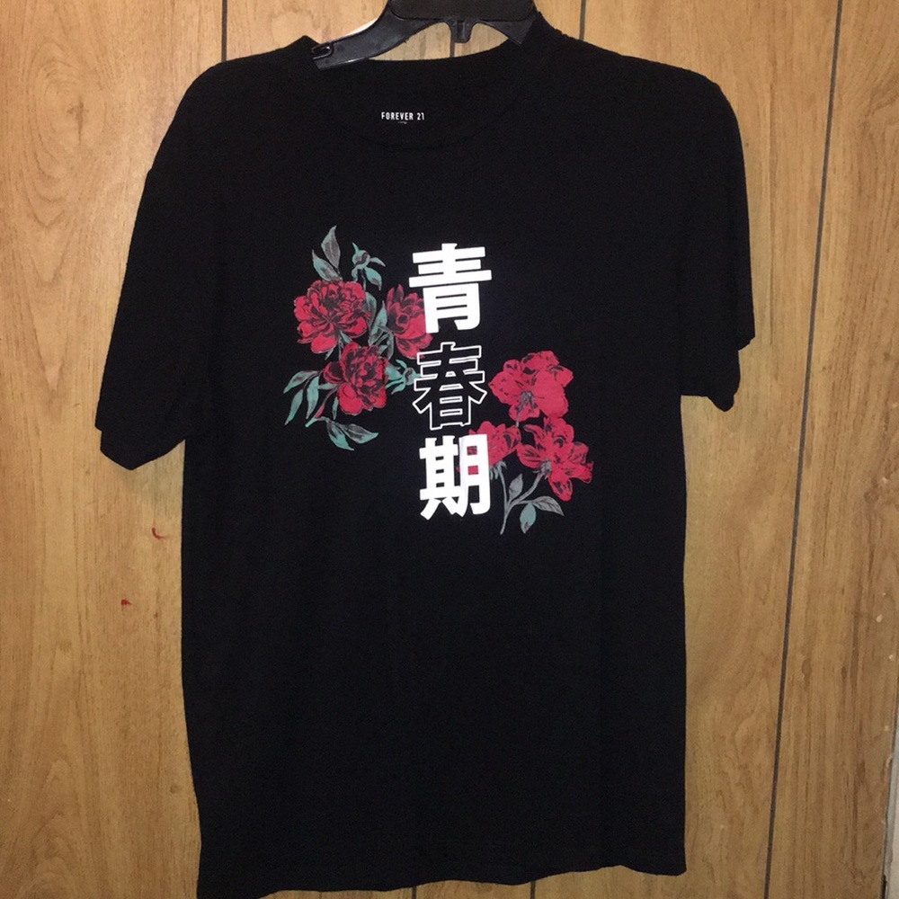 Graphic tee